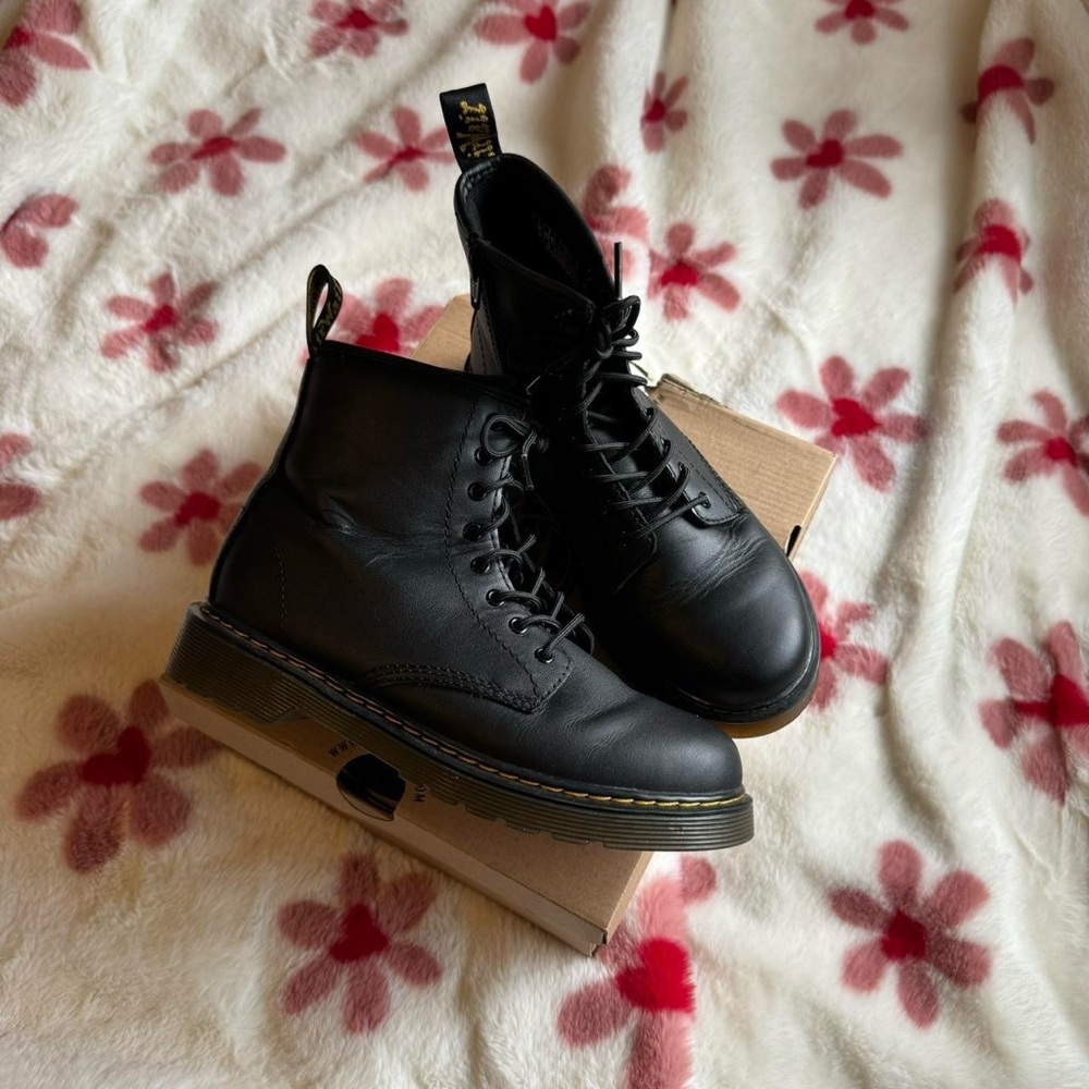 Doc Martens black softy t leather lace up boots